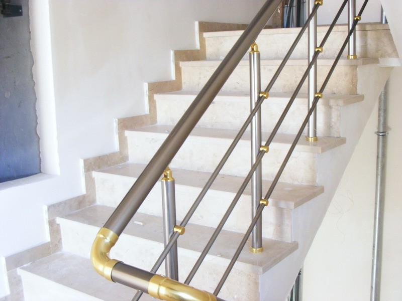 GARDE-CORPS ALUMINIUM 8202