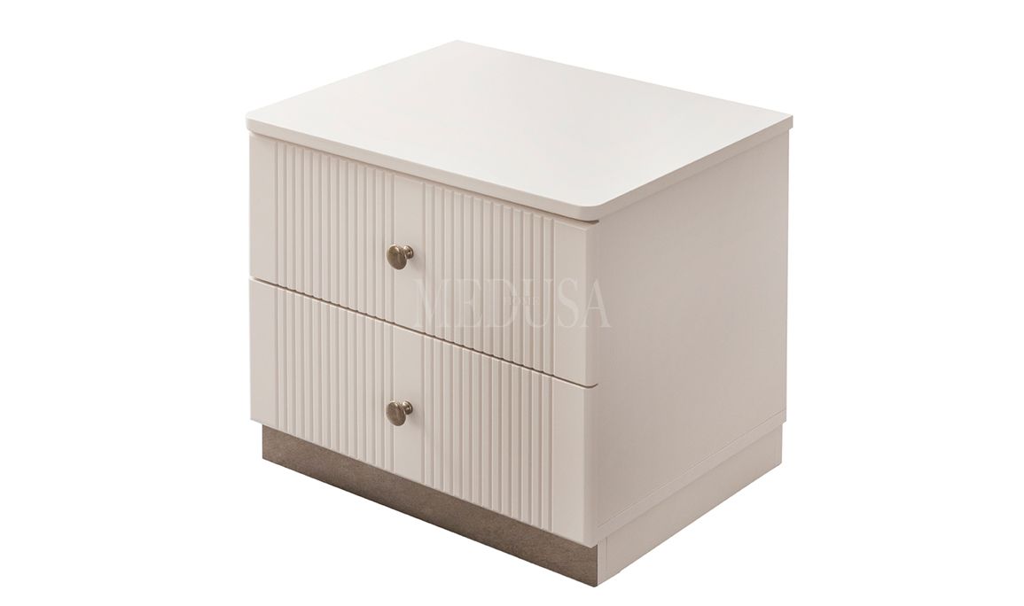 Antique Karyola
