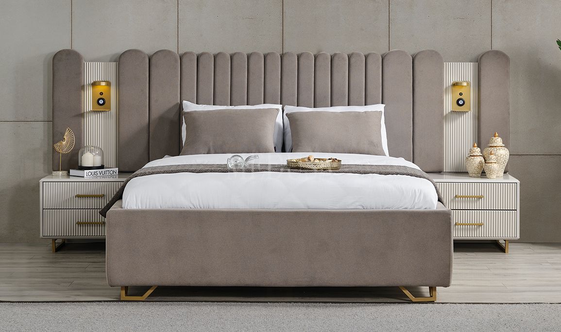 Beth Gold Komodin