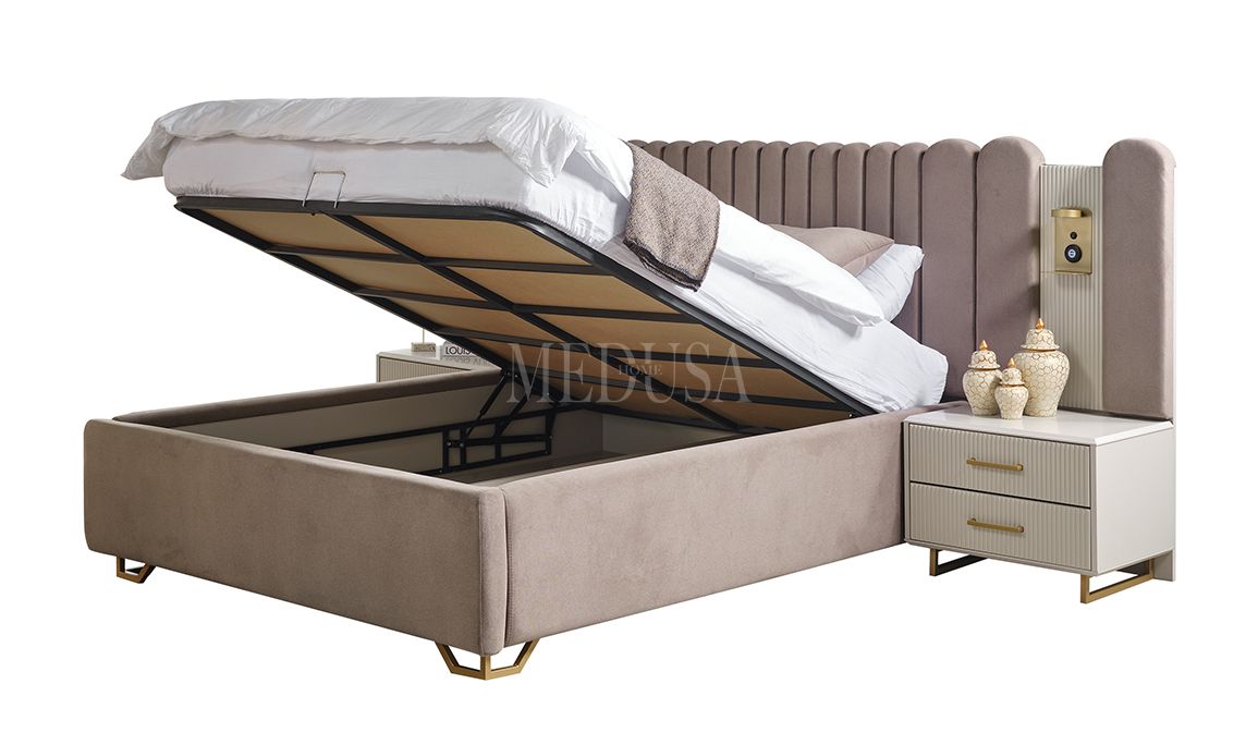 Beth Gold Komodin