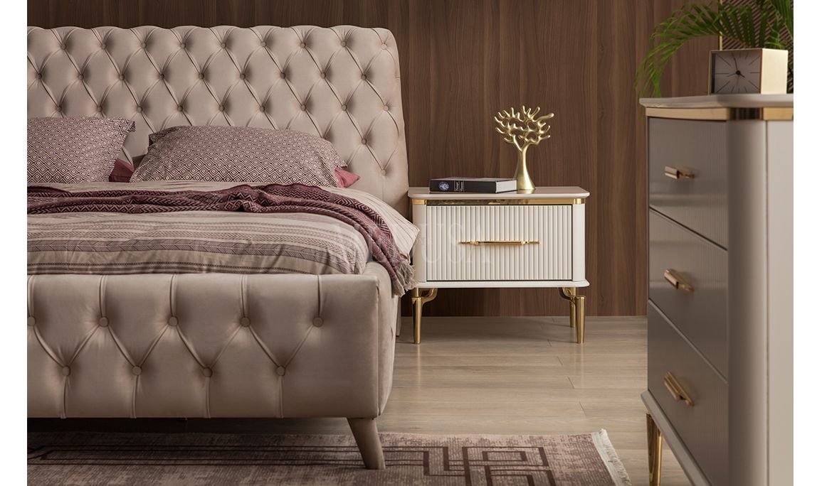 Royal Gold Karyola