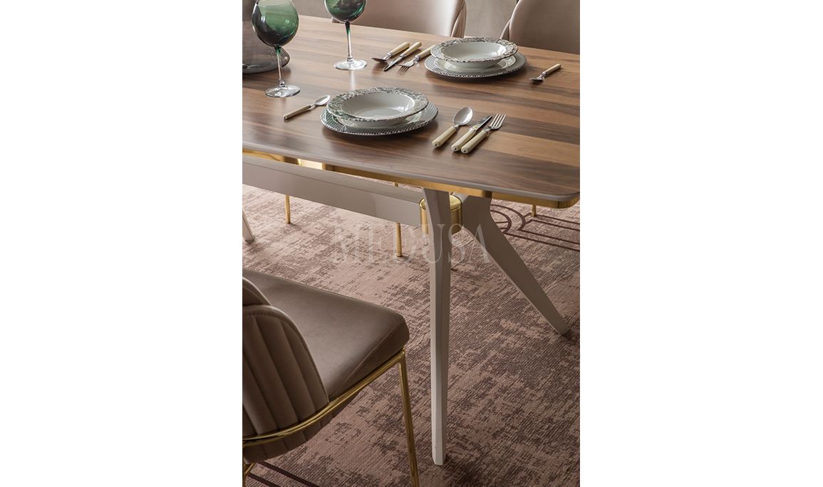 Royal Gold Yemek Odası