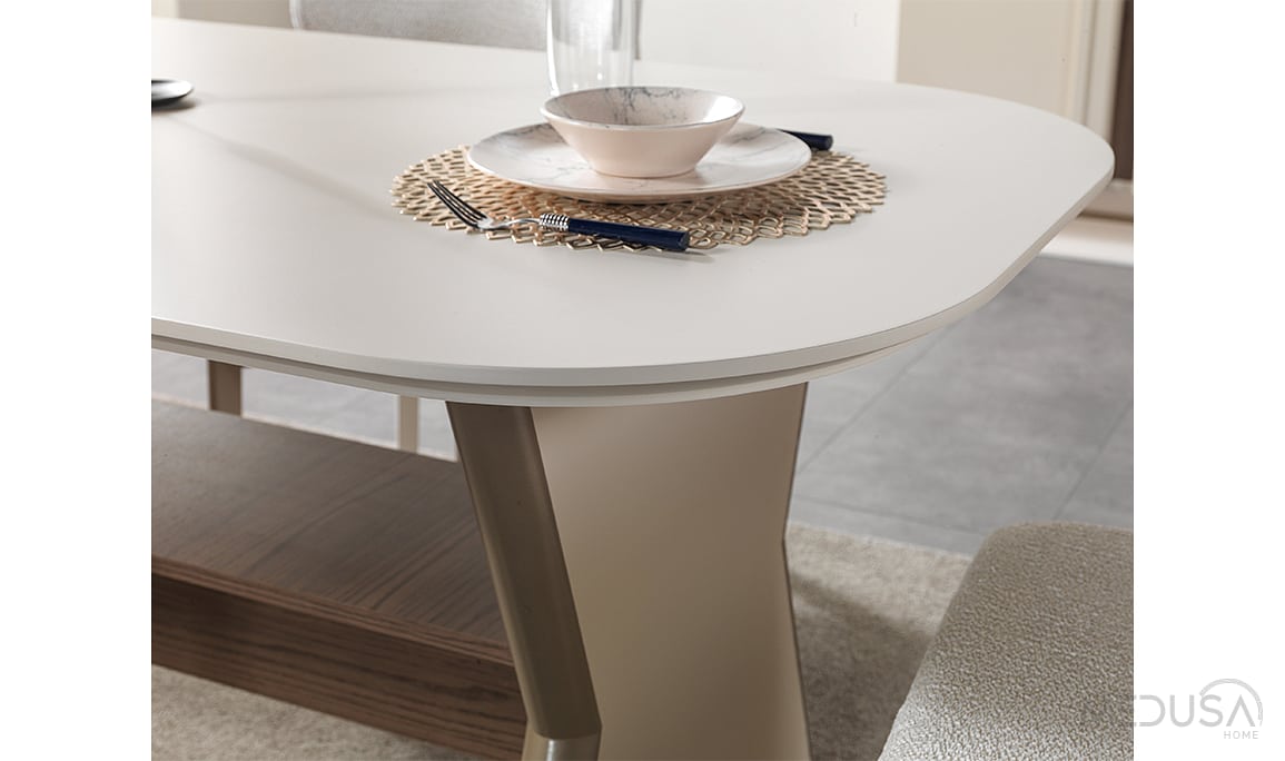 Roza Yemek Odası